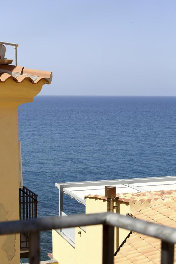Terrazza Lucilla Apartment Cefalu Ngoại thất bức ảnh